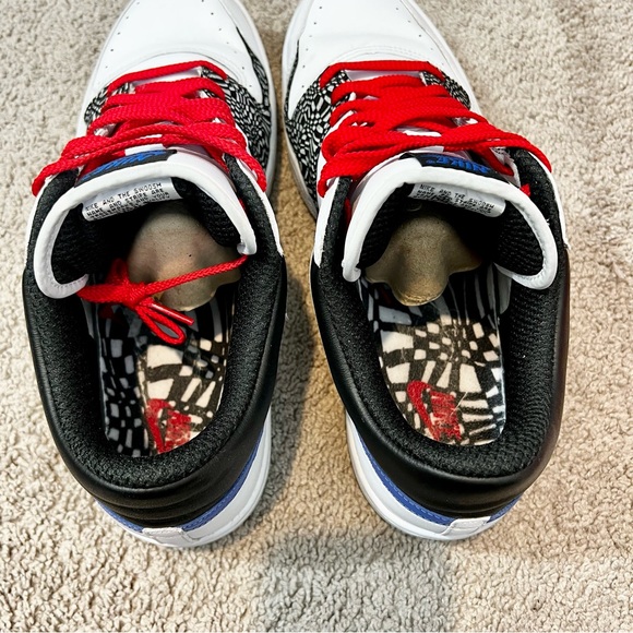 Nike Low Top Sneakers Size 13 White Black Blue Red EUC OG Box Streetwear Rare - Picture 6 of 11